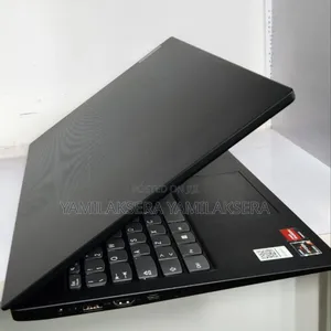 New Laptop Lenovo V15 8GB AMD Ryzen 3 SSD 256GB