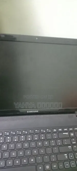 Laptop Samsung NP300E5C 2GB Intel Core I3 HDD 250GB
