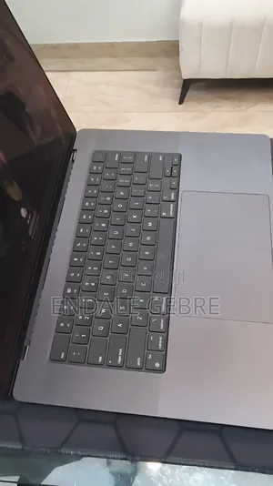 New Apple MacBook Pro 2024 M4 Pro 16-Inch 36GB Apple M4 Max SSD 1T