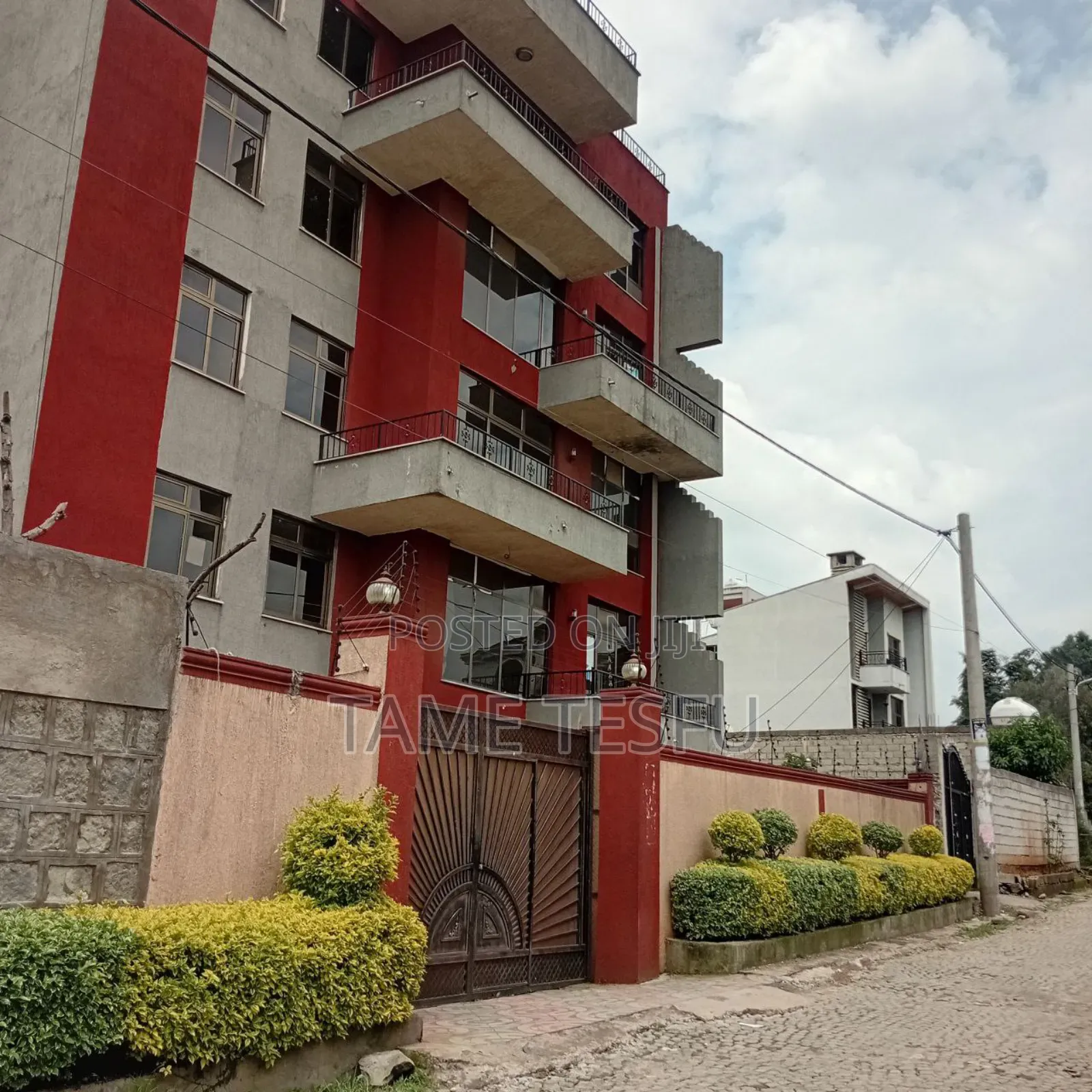 Furnished 20bdrm House in Cmc Hill Side ት/ቤት, Bole for sale