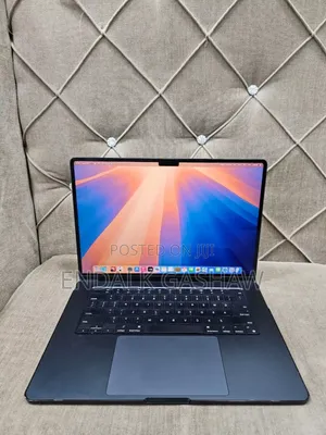 New Laptop Apple MacBook Air 2022 M2 8GB Apple M2 SSD 512GB