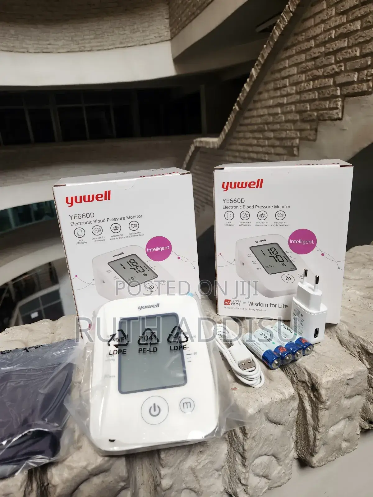 Yuwell Blood Pressure Monitor Model Ye660d延攬digital Bp Monitor New