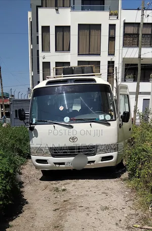 Photo - Toyota Coaster 2010 White