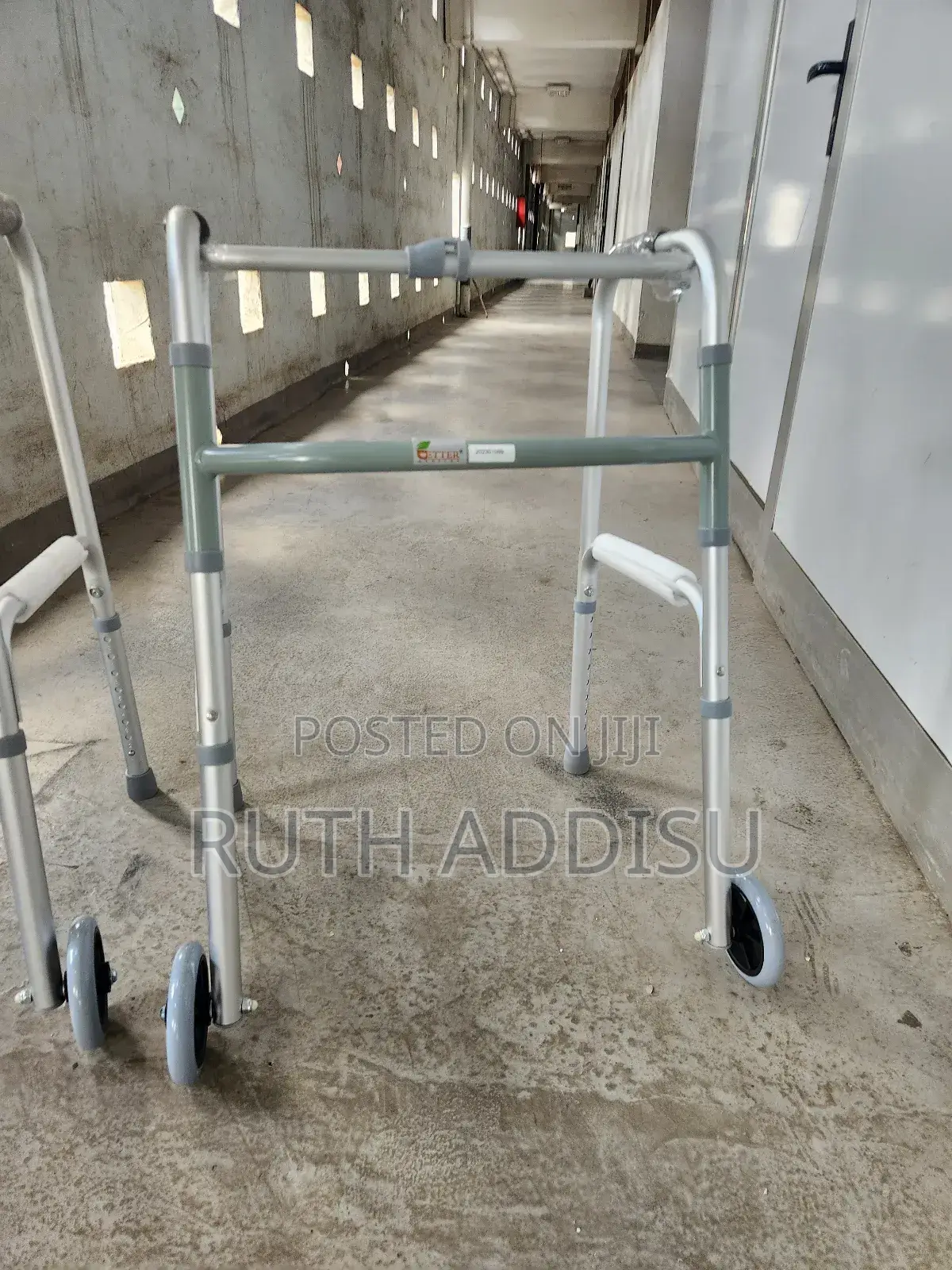 Almunium Stainless Walker奔馳medical Walking Aid胺你foldable Walker New