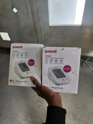 Photo - Yuwell Blood Pressure Monitor痲我digital LCD Medical Bp Monitor
