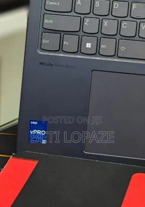 New Laptop Lenovo Yoga 7i 16GB Intel Core I7 SSD 1T