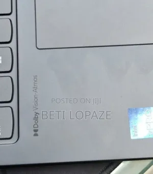 New Laptop Lenovo Yoga 7i 16GB Intel Core I7 SSD 1T