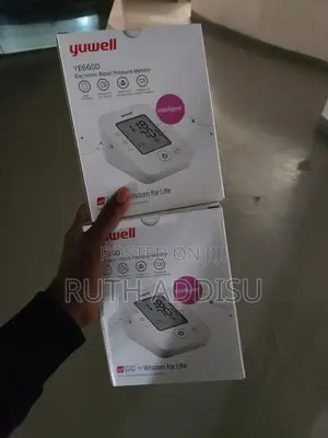 Photo - Yuwell Digital Blood Pressure Monitor鳵不rechargable Blood Pressure Moni