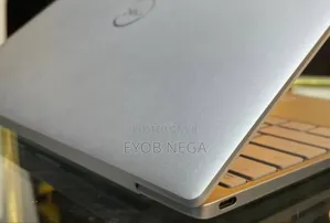 New Laptop Dell XPS 13 16GB Intel Core I7 SSD 512GB