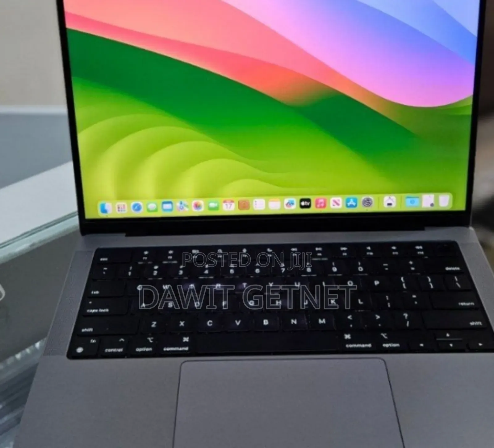 New Laptop Apple MacBook Pro M1 16GB Apple M1 Pro SSD 512GB