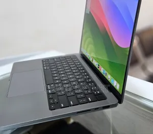 New Laptop Apple MacBook Pro M1 16GB Apple M1 Pro SSD 512GB