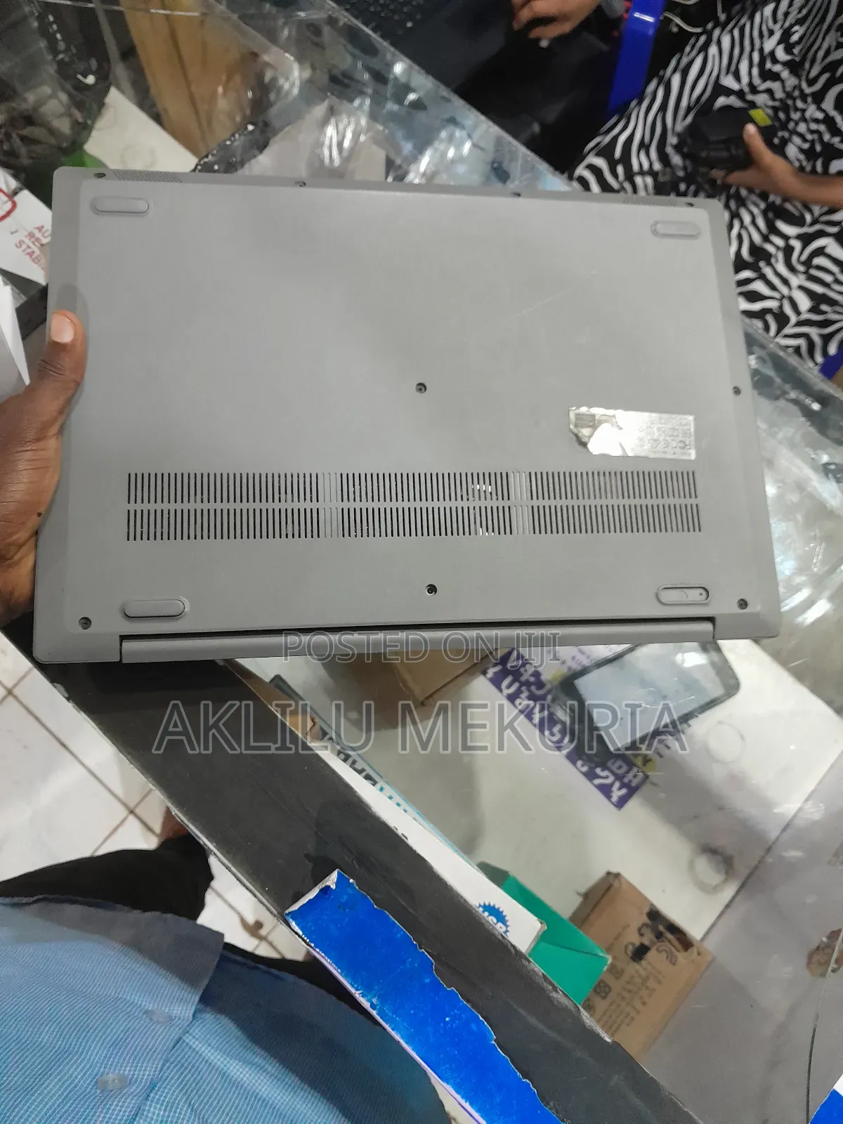 Laptop Lenovo 8GB Intel Core 3 SSD 250GB