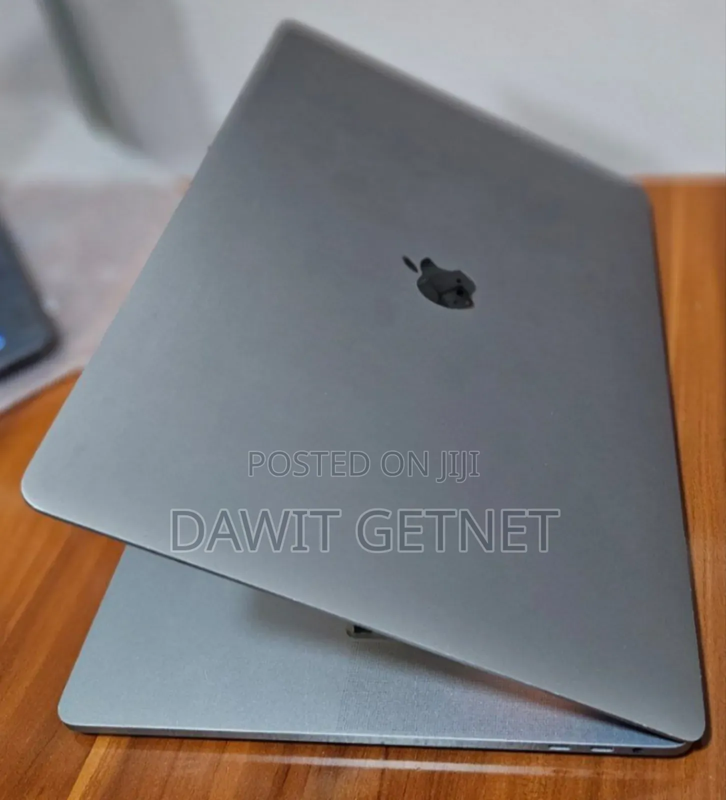 New Laptop Apple MacBook Pro 2019 16GB Intel Core I9 SSD 1T