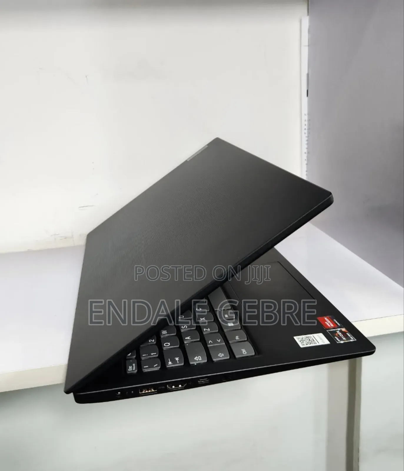 New Laptop Lenovo IdeaPad 1 8GB AMD Ryzen 3 SSD 256GB