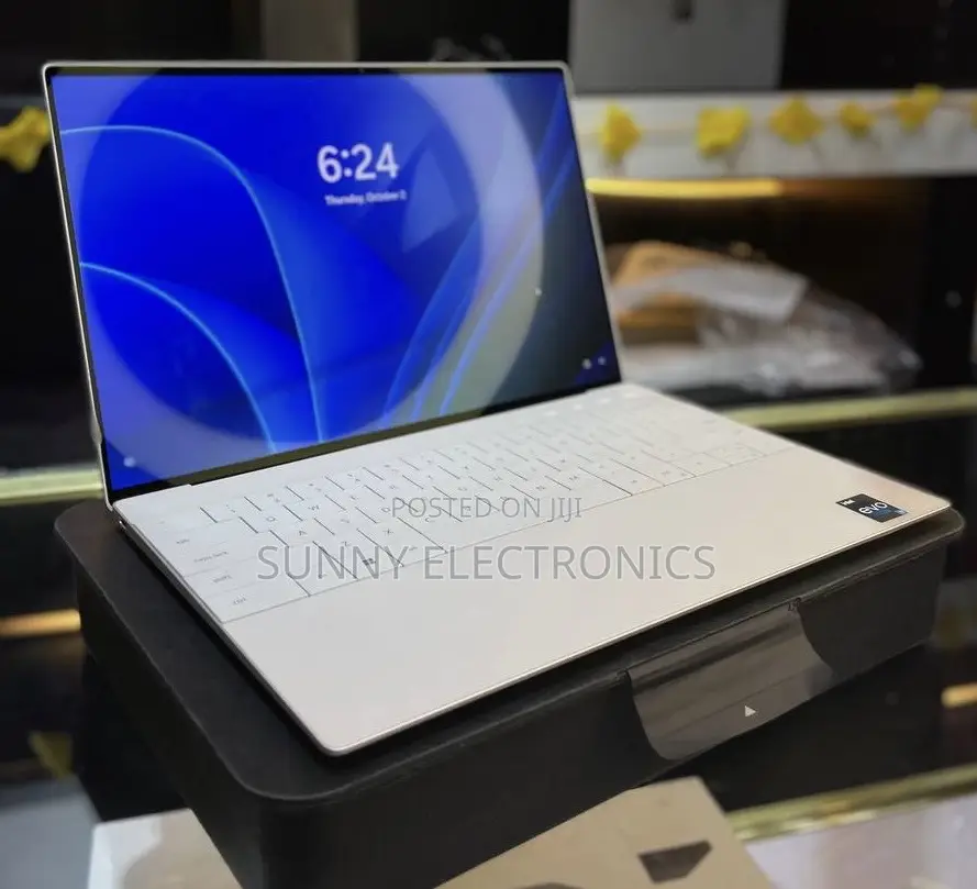 New Laptop Dell XPS 13 16GB Intel Core I7 SSD 512GB