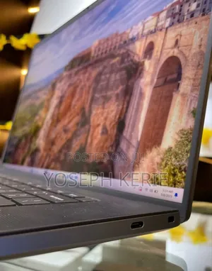 New Laptop Dell Precision 5690 32GB Intel Core Ultra 7 SSD 1T