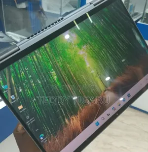 Photo - New Laptop Lenovo Thinkpad X1 Yoga 32GB Intel Core I7 SSD 1T