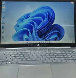 Photo - New Laptop HP 16GB AMD Ryzen 5 SSD 512GB