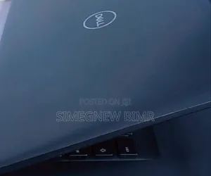 Photo - New Laptop Dell Latitude 5400 8GB Intel Core I7 SSD 512GB