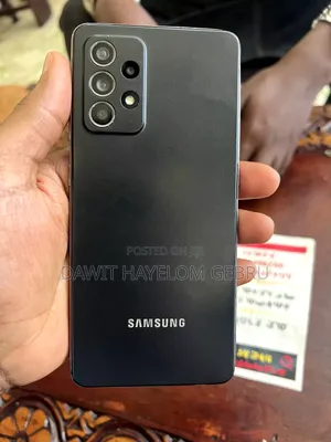 Photo - Samsung Galaxy A52 128 GB Black