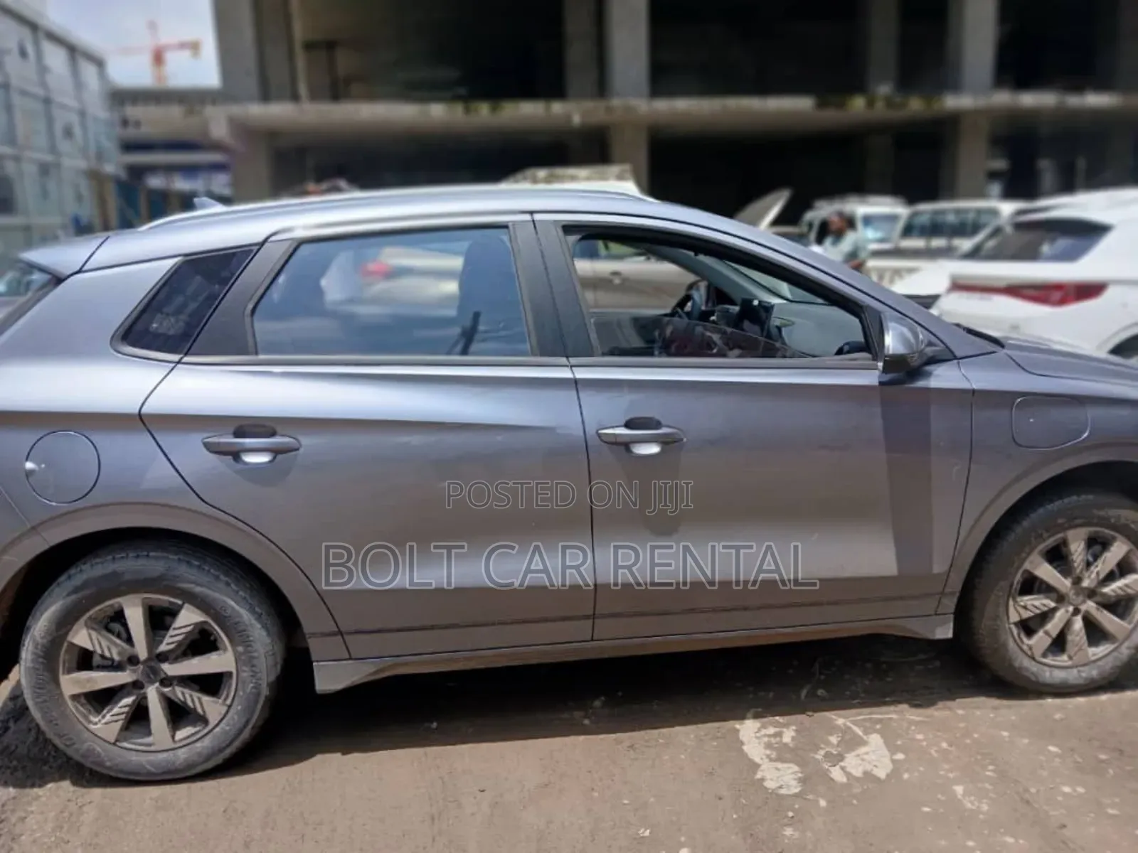 የሚከራዩ Byd E2መኪኖች አሉ። ይደውሉልን!