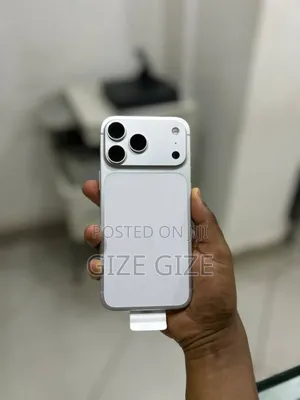 New Apple iPhone 17 Pro Max 256 GB White