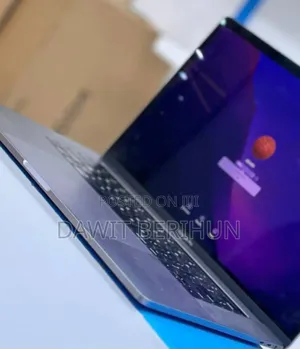 New Laptop Apple MacBook Pro 16GB Intel Core I7 SSD 512GB