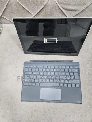 Photo - New Laptop Microsoft Surface Pro 7 8GB Intel Core I5 SSD 128GB