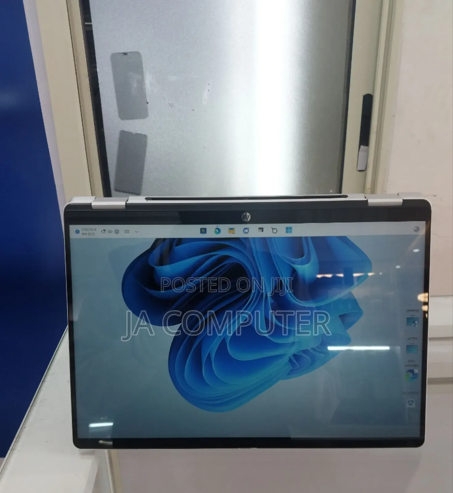 New Laptop HP OmniBook 5 Flip 16GB Intel Core 7 SSD 512GB