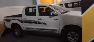 Toyota Hilux 3.0 D-4D 4x4 2013 White