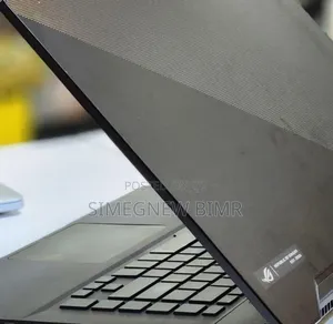 New Laptop Asus ROG Zephyrus G15 16GB Intel Core I7 SSD 512GB