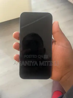 Photo - Apple iPhone 13 128 GB Blue