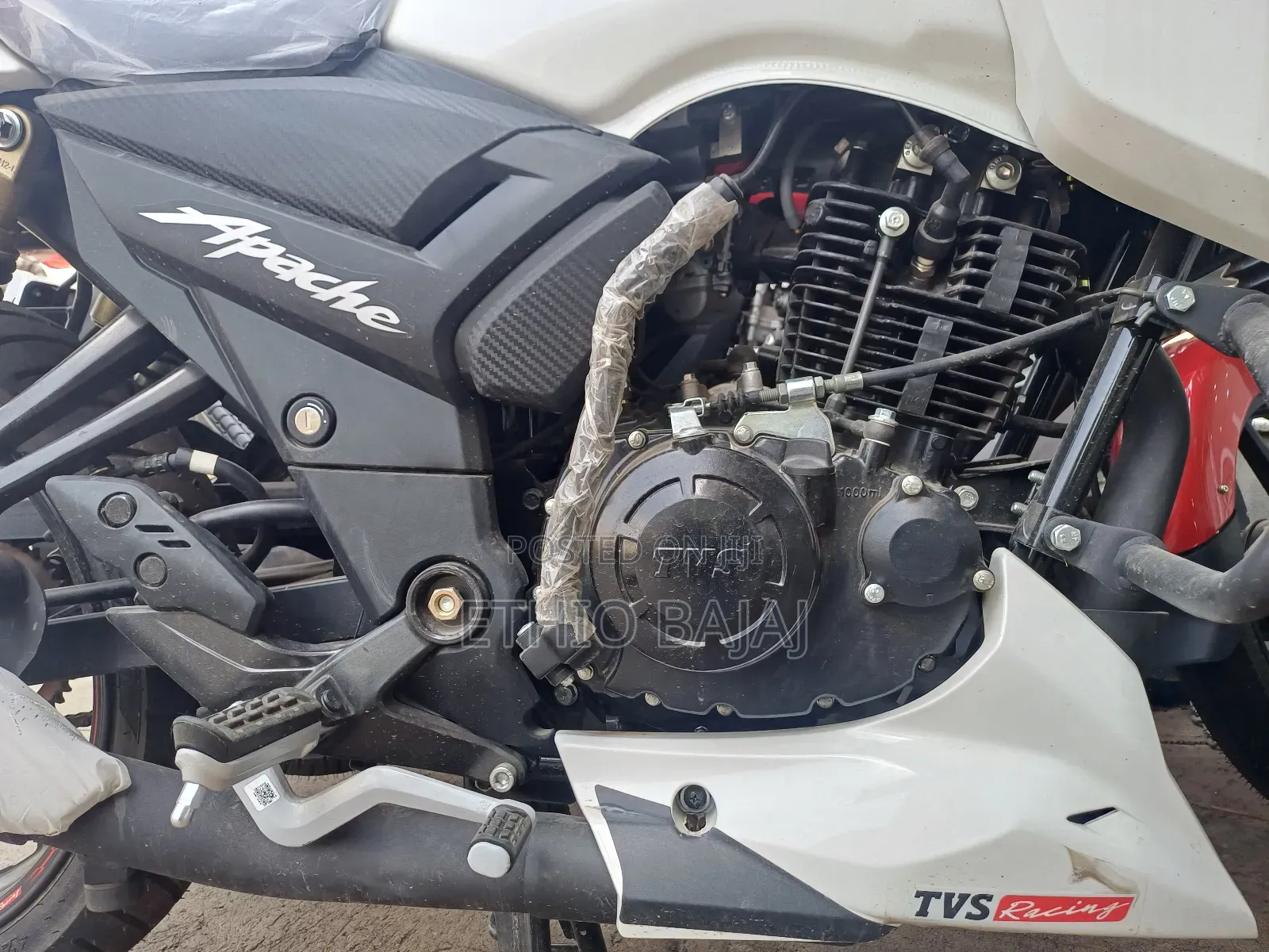 New TVS Apache 180 RTR 2024 White