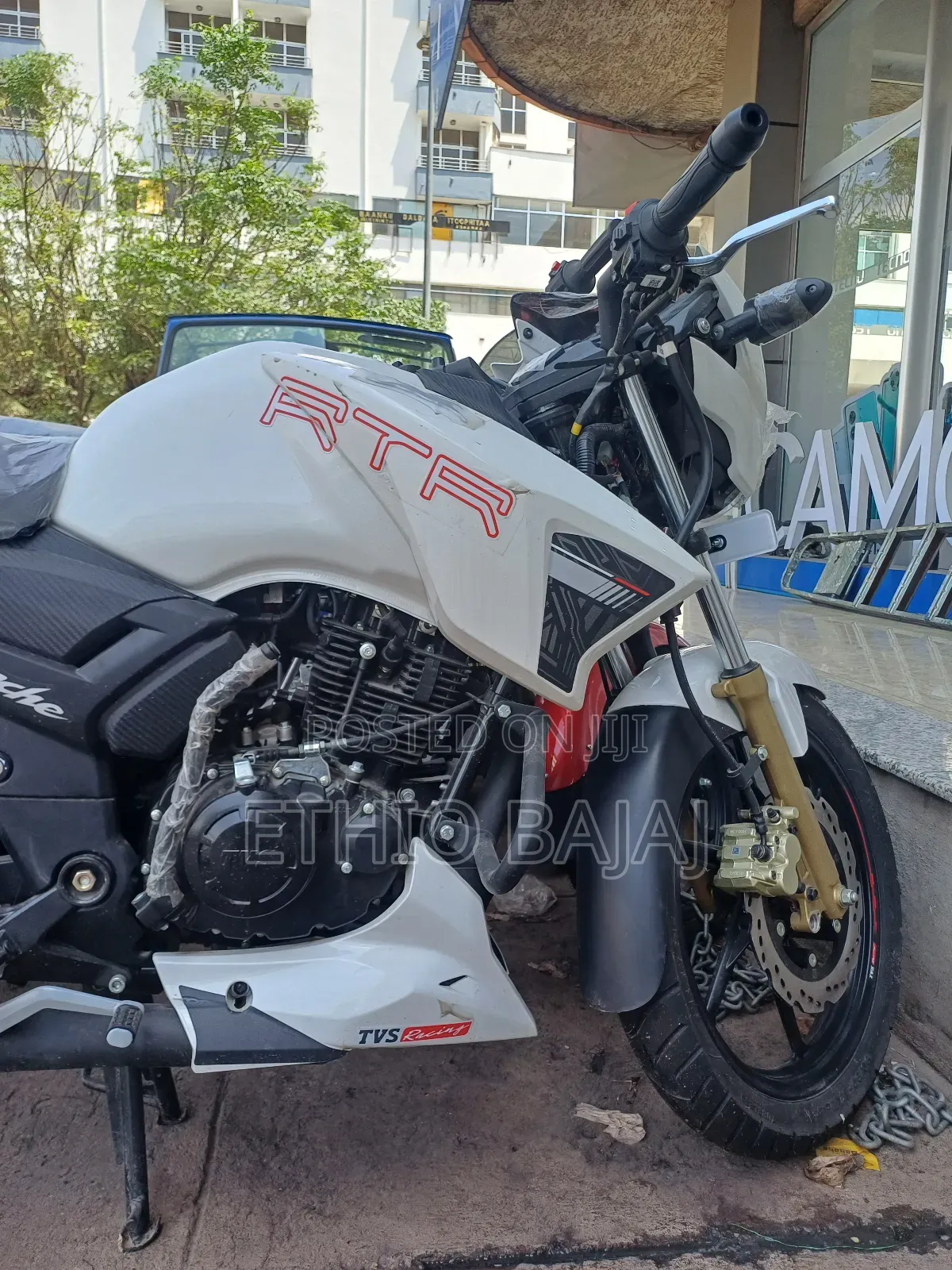 New TVS Apache 180 RTR 2024 White
