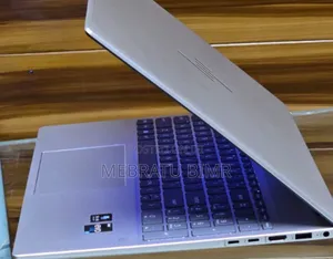 Photo - New Laptop HP Pavilion 17 16GB Intel Core I7 SSD 1T