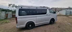 Toyota HiAce 2011 Silver