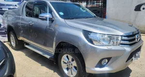 Toyota Hilux 2018 Silver