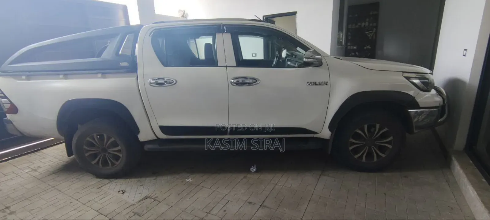 Toyota Hilux Revo Double Cab Deisel 2.4 RWD 2017 White