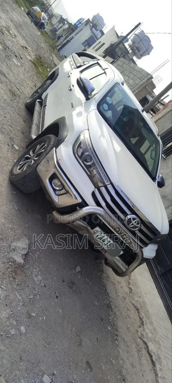 Toyota Hilux Revo Double Cab Deisel 2.4 RWD 2017 White