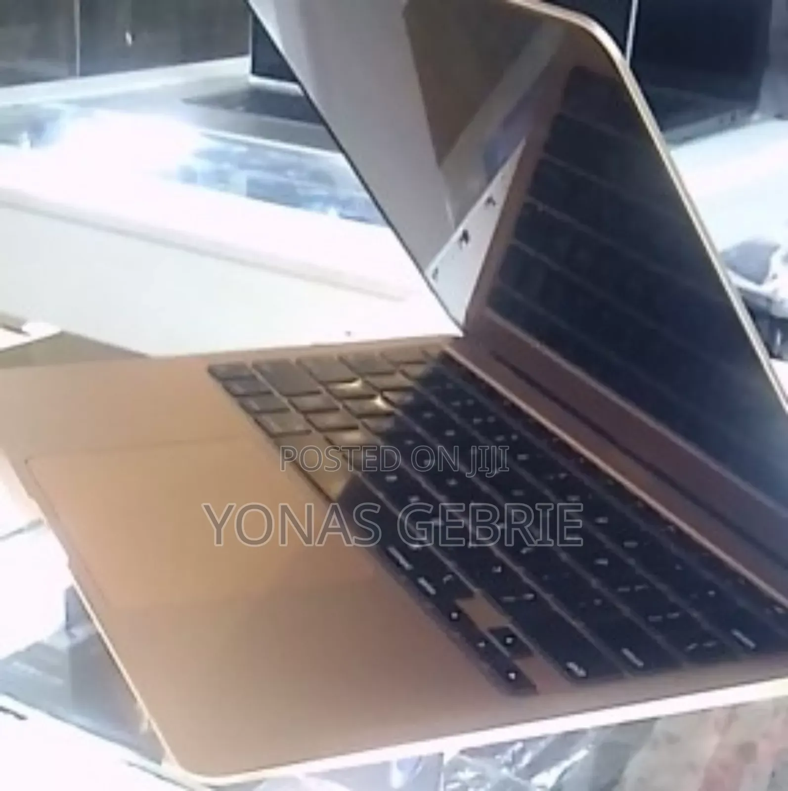 New Laptop Apple MacBook Air 2020 M1 8GB Apple M1 SSD 256GB