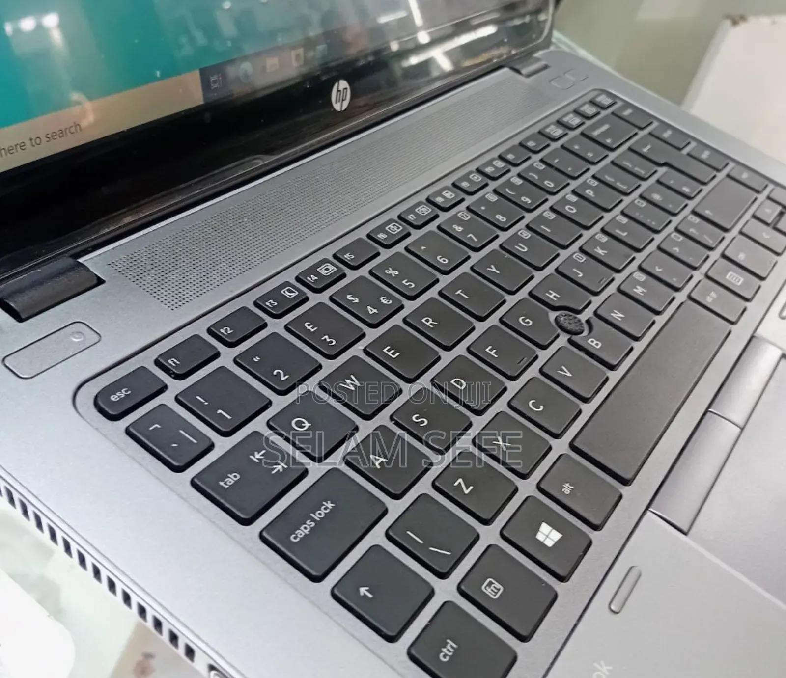 New Laptop HP EliteBook 820 G2 8GB Intel Core I5 HDD 700GB