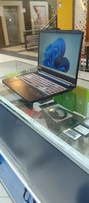 New Laptop Acer Nitro 5 16GB Intel Core I9 SSD 512GB