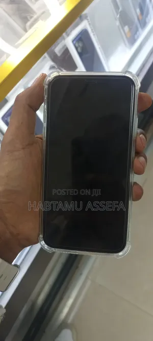 New Apple iPhone 13 128 GB Pink