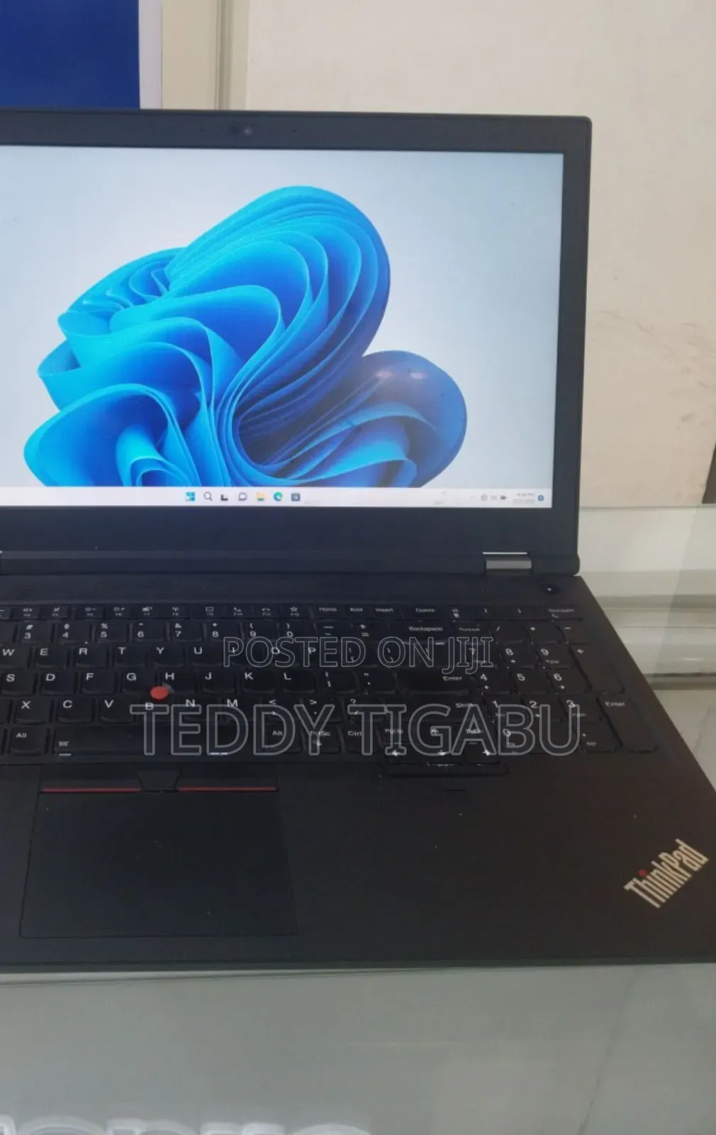 New Laptop Lenovo 16GB Intel Core I7 SSD 256GB