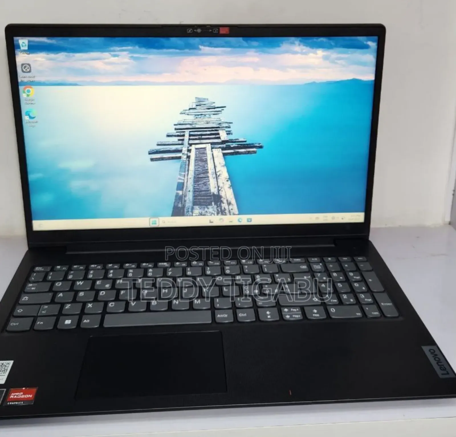 New Laptop Lenovo IdeaPad V570 8GB AMD Ryzen 3 SSD 256GB