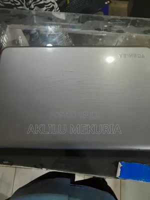 Photo - Laptop Toshiba Satellite C55 4GB Intel Core I5 HDD 500GB