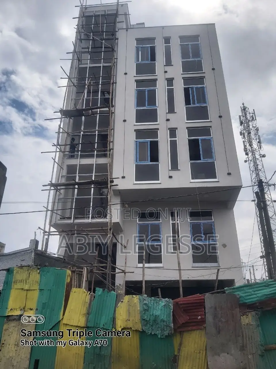 Gerji, G+4 Building for Rent