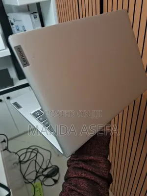 Laptop Lenovo IdeaPad 1 4GB Intel Pentium SSD 128GB