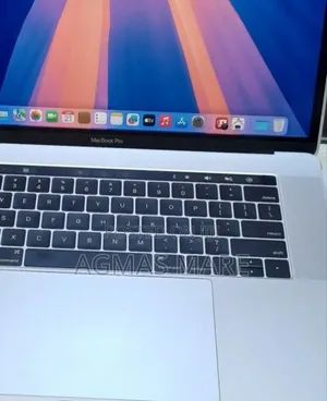 Photo - New Laptop Apple MacBook Pro 2019 16GB Intel Core I9 SSD 1T