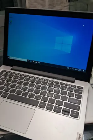 New Laptop Lenovo Ideapad 3 4GB Intel SSD 128GB